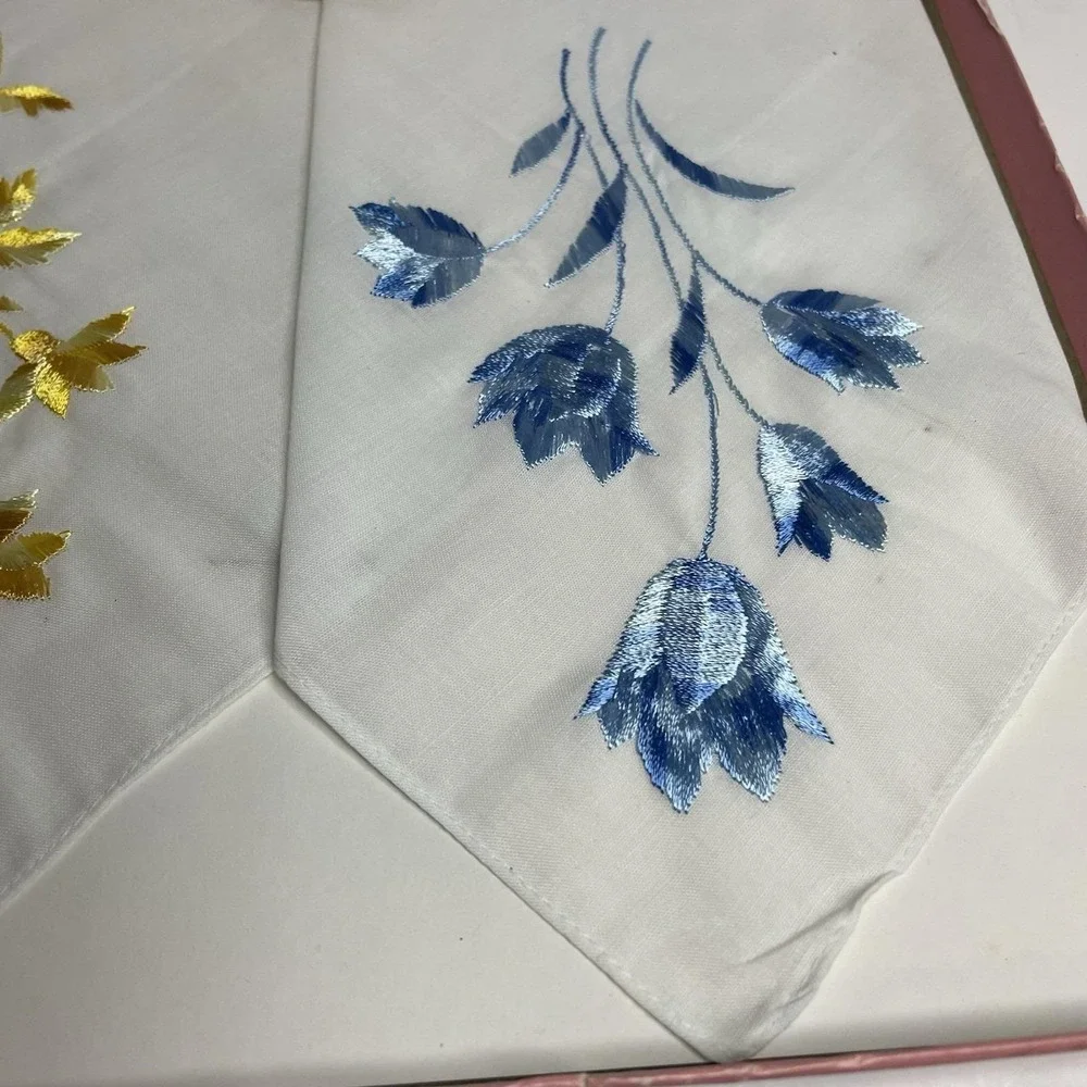 Vintage Ladies Quality 2 Handkerchiefs White Poly Embroidery Set Blue Yellow